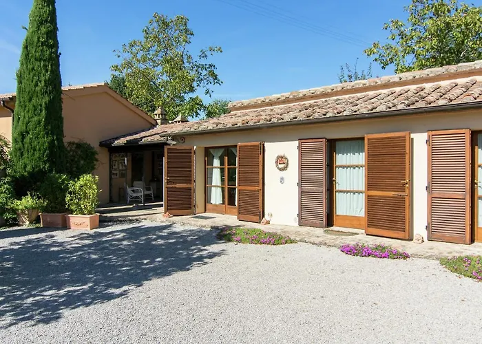 In With Pool Dom wakacyjny Cortona